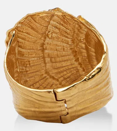 Chloé Shells Oversized Cuff Bracelet In Gold
