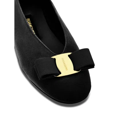 Ferragamo Vanna V Ballerinas In Velvet In Black