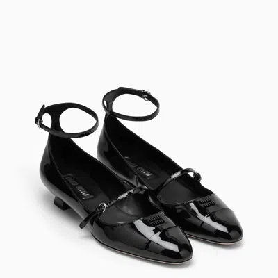 Miu Miu Round Head Low-heeled Shoes