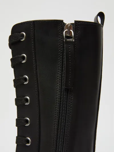 Weekend Max Mara Round-toe Low-heel Leather Boots In Black