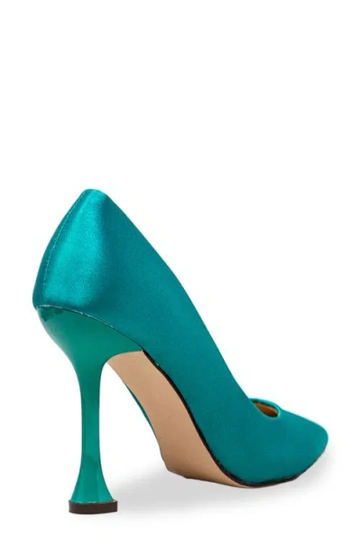 Chase & Chloe Chase And Chloe Yasmin Pointed Toe Pump In Blue
