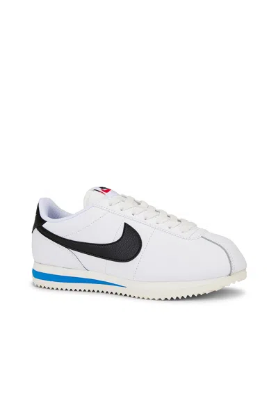 Nike Cortez Low-top Sneakers In White