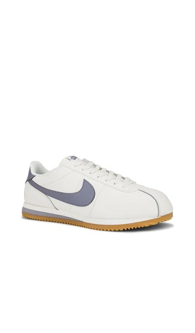 Nike Cortez Low-top Sneakers In White