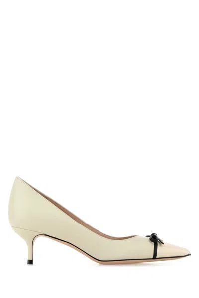 Valentino Garavani Leather Vlogo Pumps Featuring Bow Detail In White