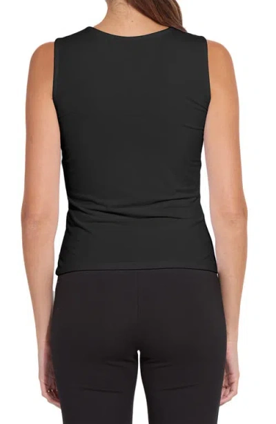 Lyssé Essential V-neck Shell In Black