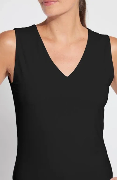 Lyssé Essential V-neck Shell In Black