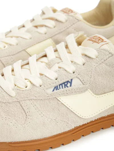 Autry 'windspin Low' Grey Sneaker With Logo On The Side And On The Heel