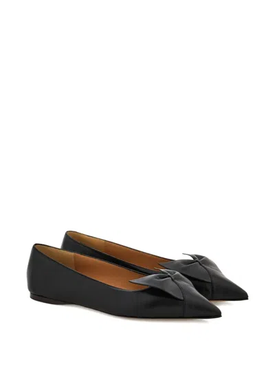 Ferragamo Bow Pointed Toe Flat Ballerina Shoes In Black