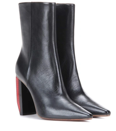 Shop Vetements Leather Ankle Boots In Llack