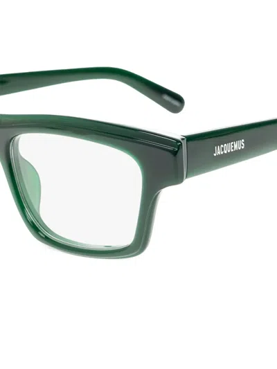 长方形镜框眼镜