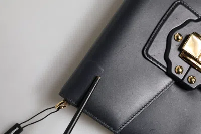 Pre-owned Dolce & Gabbana Black Leather Logo Gold Crossbody Purse Women's Bag ()