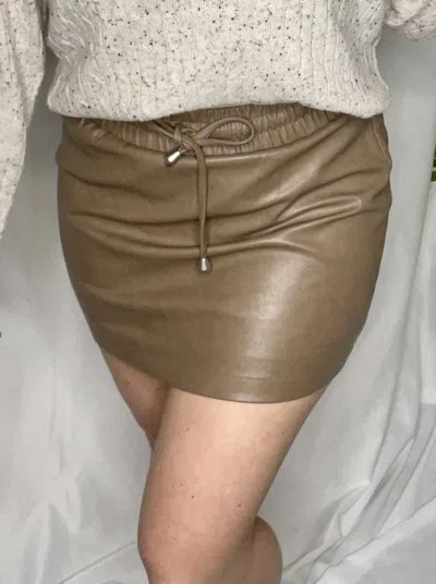 Le Lis Mandy Pleather Skirt In Brown