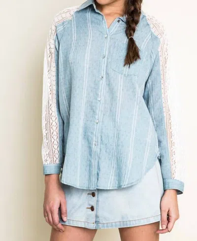 Hayden La Chambray & Lace Blouse In Denim