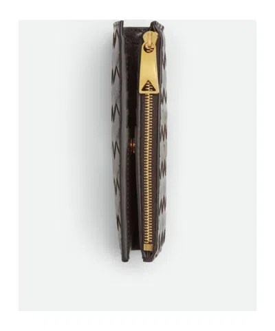 Bottega Veneta Leather Intrecciato Bifold Card Holder In Brown