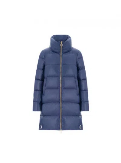 Uptobe - Glen Pervinca Glen In Purple