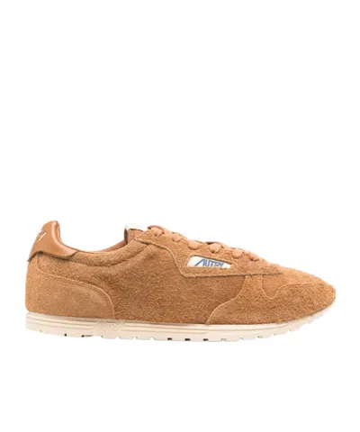 Autry Windspin Sneakers In Beige Suede In Brown