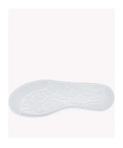 Gianvito Rossi Round Toe Low-top Casual Shoes In Black