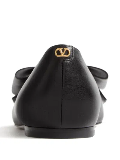 Valentino Garavani Bow Detail Leather Flats With Round Toe In Black