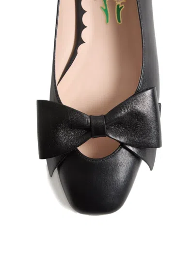 Valentino Garavani Bow Detail Leather Flats With Round Toe In Black