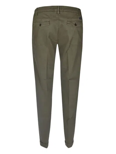 Fay Stylish And Versatile Trousers