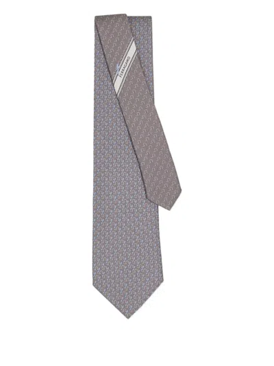 Ferragamo All-over Writer Print Silk Tie In Gray