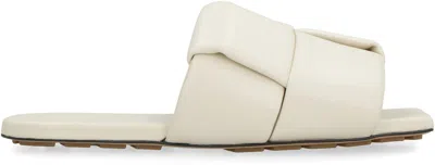 ＊BOTTEGA VENETA＊ Patch Flat Mule 関税/送料込 Bottega Veneta - Patch Flat Mule | HBX - Globally Curated