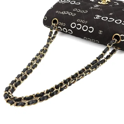 Pre-owned Chanel Black White Canvas Shoulder Bag ()