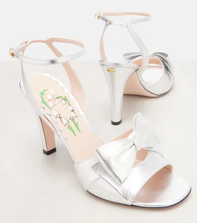 Valentino Garavani Bowow Sandal In Laminated Nappa 95mm Woman Silver 40 In Neutral