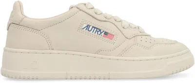Autry Sneakers In Neutral