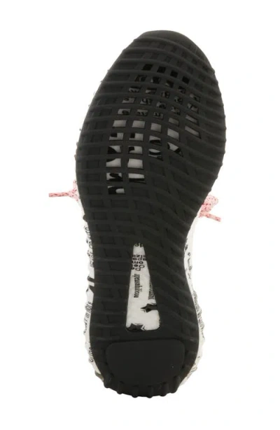 L'artiste By Spring Step Zingy Sneaker