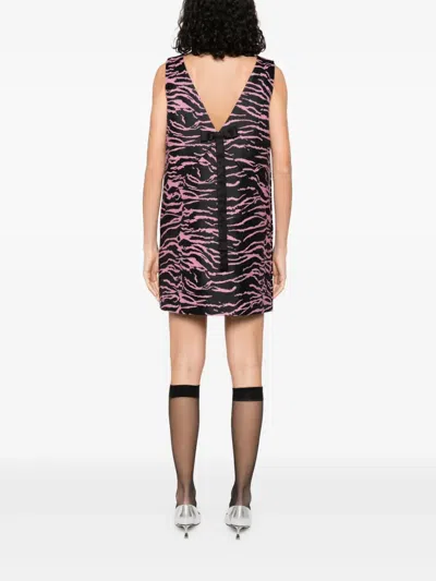 Baum Und Pferdgarten Dress