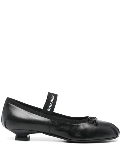 Miu Miu Ballerinas Mit Logo-intarsie In Schwarz