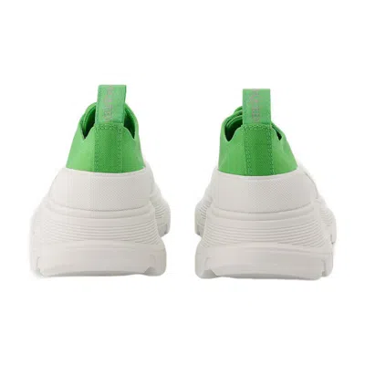 Alexander Mcqueen Sneakers Tread Aus Weissem Und Silberfarbenem Leder