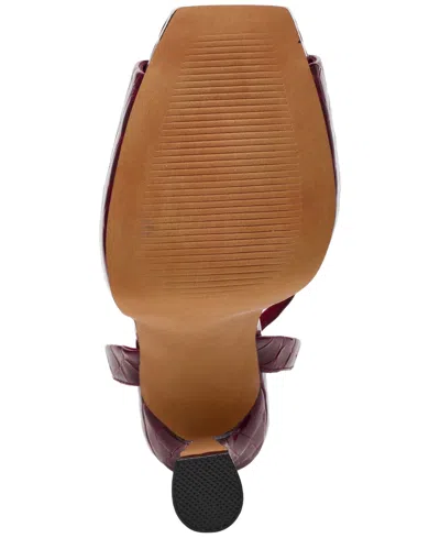 Steve Madden Sass Ankle Strap Platform Sandal