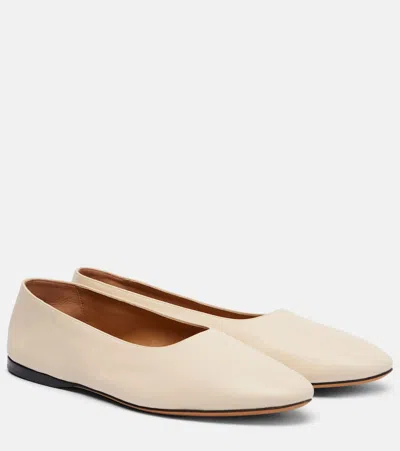 The Row Awar Leather Ballerina Flats In Neutral