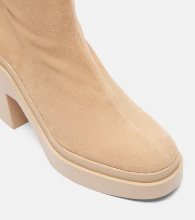 NINA绒面革厚底及踝靴