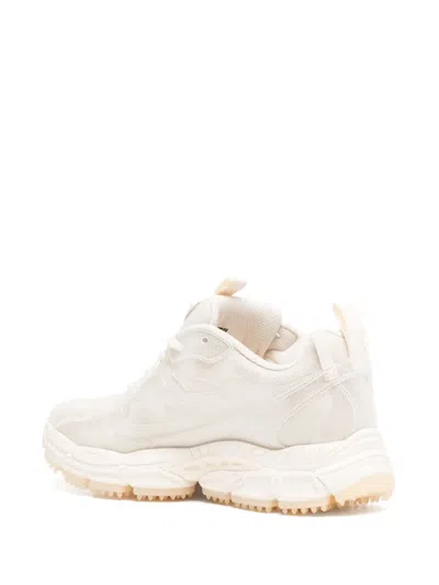 BE RIGHT BACK 运动鞋