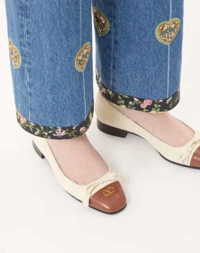 Valentino Leather Vlogo Signature Ballerinas In Neutral