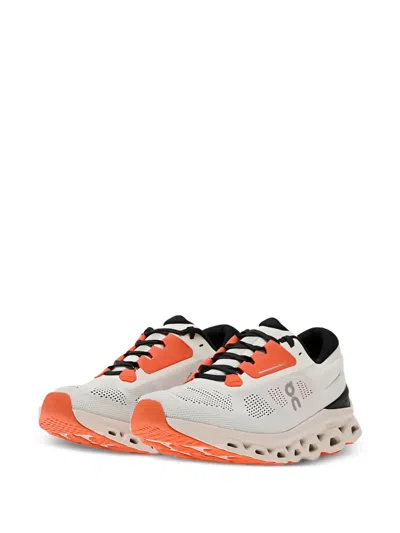 On Cloudstratus Sneakers