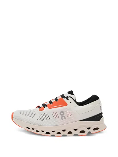 On Cloudstratus Sneakers