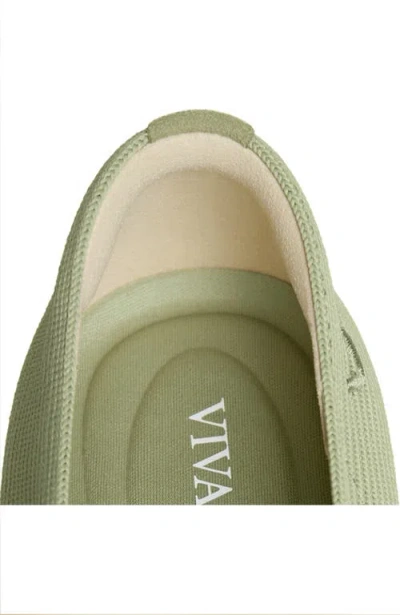 Vivaia Square-toe V-cut Flats