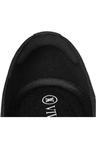 Vivaia Square-toe V-cut Flats