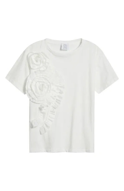 Nikki Lund Peony Floral Appliqué Top In White