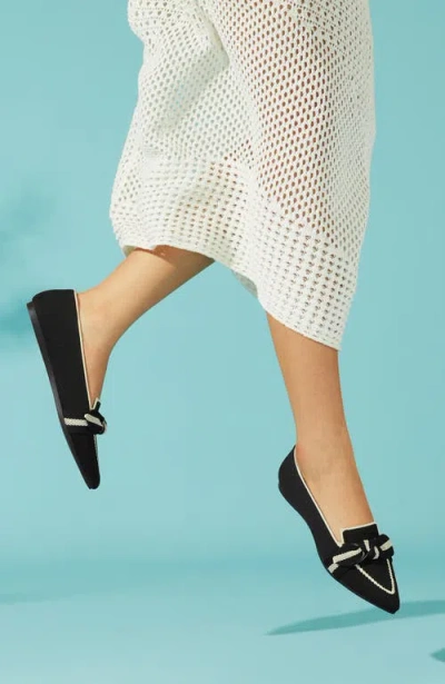 Vivaia Pointed-toe Bow Loafers