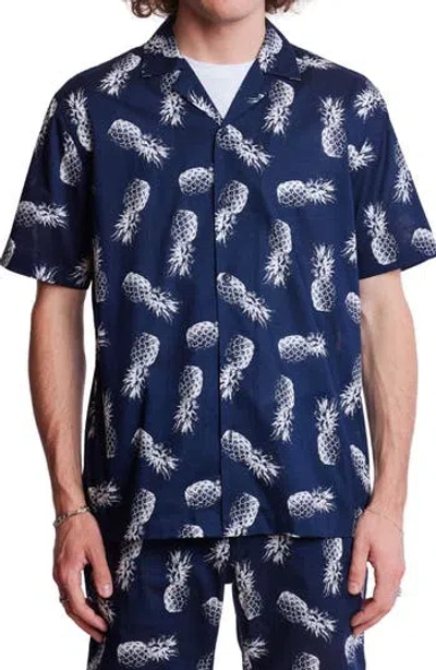 Paisley & Gray Men's Slim Fit Short Sleeve Pineapple Print Button Front Camp Shirt In Burgundy