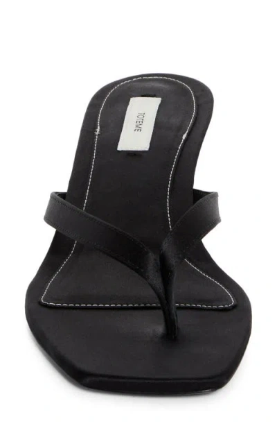 Totême Toteme Satin Heeled Flip Flops In Black