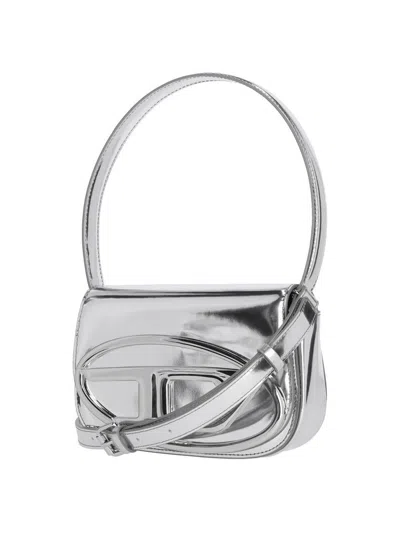 Diesel 1dr Bag In Silver
