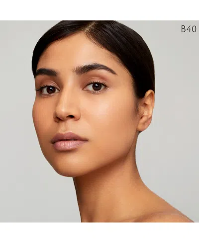 Clé De Peau Beauté Radiant Fluid Foundation Matte Broad Spectrum Spf 20 Sunscreen