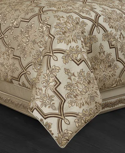 J Queen New York Gold Coast 4-pc. Comforter Set, Queen