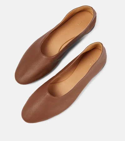 The Row Awar Leather Ballet Flats In Brown